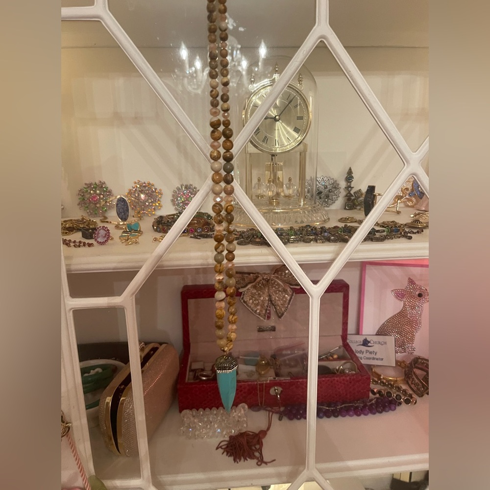 Pretty long length necklace